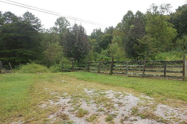 2nd image of 344 Baker Ln