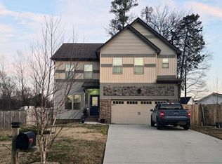 1182 Stonegate Cir NW, Cleveland, TN 37312