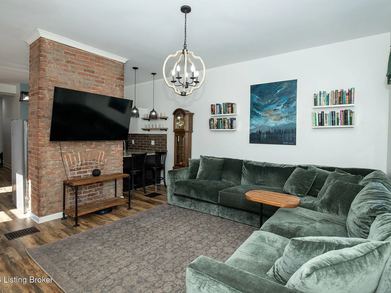 3 bed, 2.5 bath, 1412 sqft, $1,750 — Photo 3