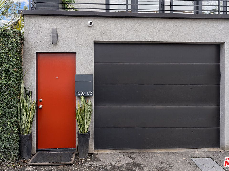 1st image of 1509 Cabrillo Ave #1/2