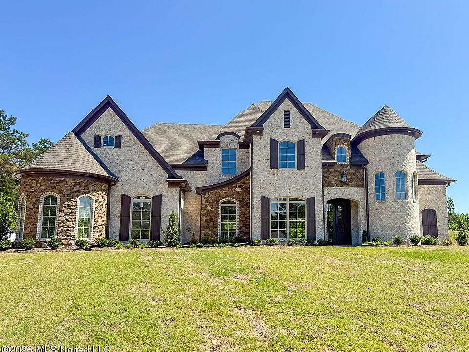 1st image of 410 Poplar Ln