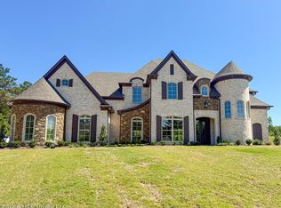 410 Poplar Ln, Holly Springs, MS 38635