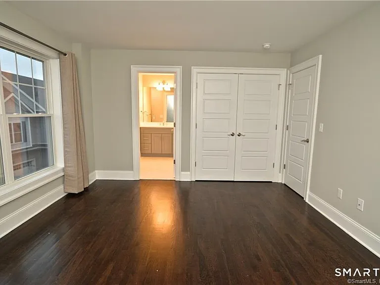 115-71 Colonial Rd — Photo 19