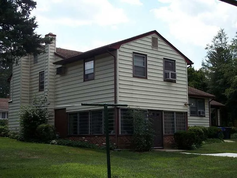 Building Photo - 313 Hamilton Rd