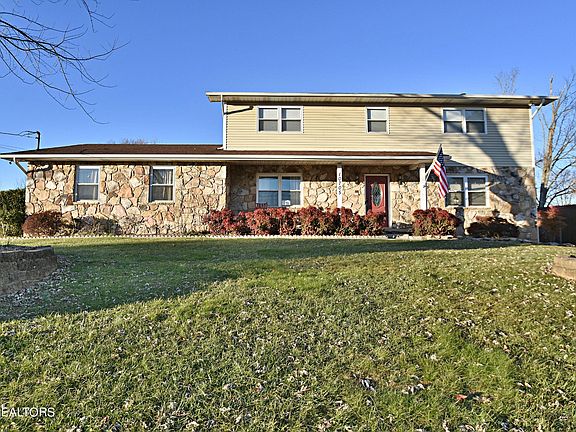2nd image of 10705 Alameda Dr