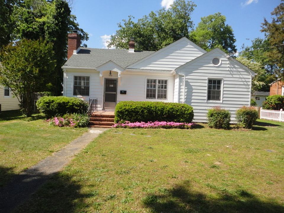 1st image of 2710 Kenwood Ave