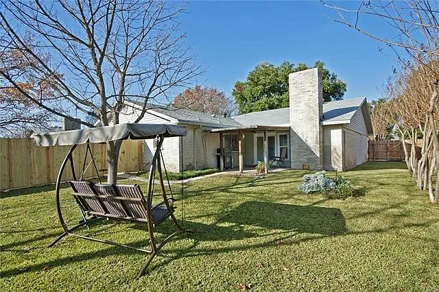 W Spring Creek Pkwy, Plano — Photo 3