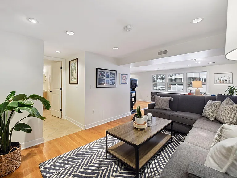 5132 Abercrombie Dr — Photo 37