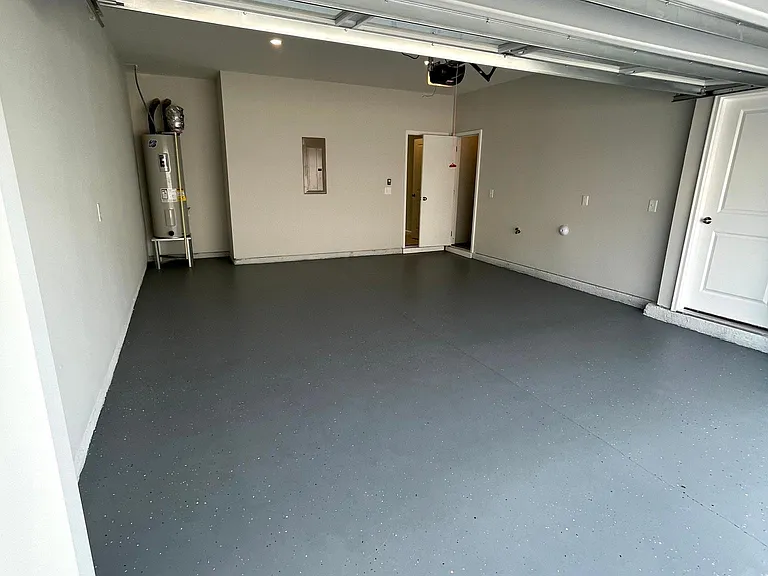 1036 Commack Dr — Photo 34