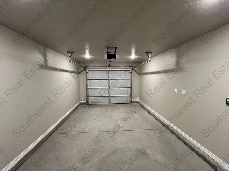 2109 Bobwhite Ct. — Photo 12