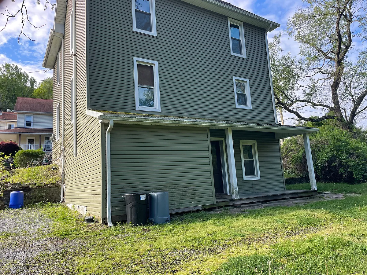 Building Photo - 539 Wyomissing Rd