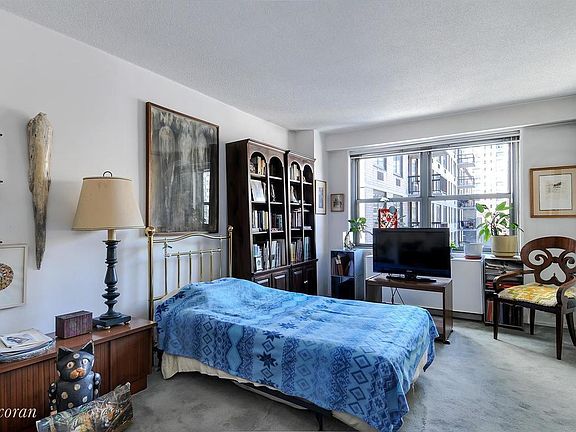 4th image of 132 E 35th St #13-L