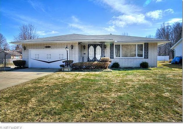 1st image of 893 King George Blvd