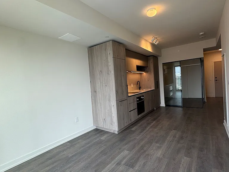 181 Sterling Rd #1212 — Photo 12