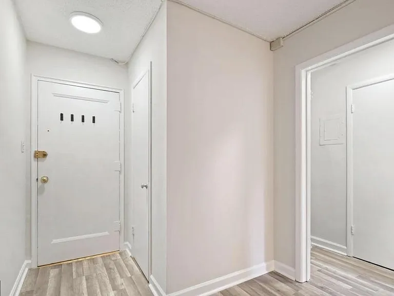 2325 42nd St NW #420 — Photo 3