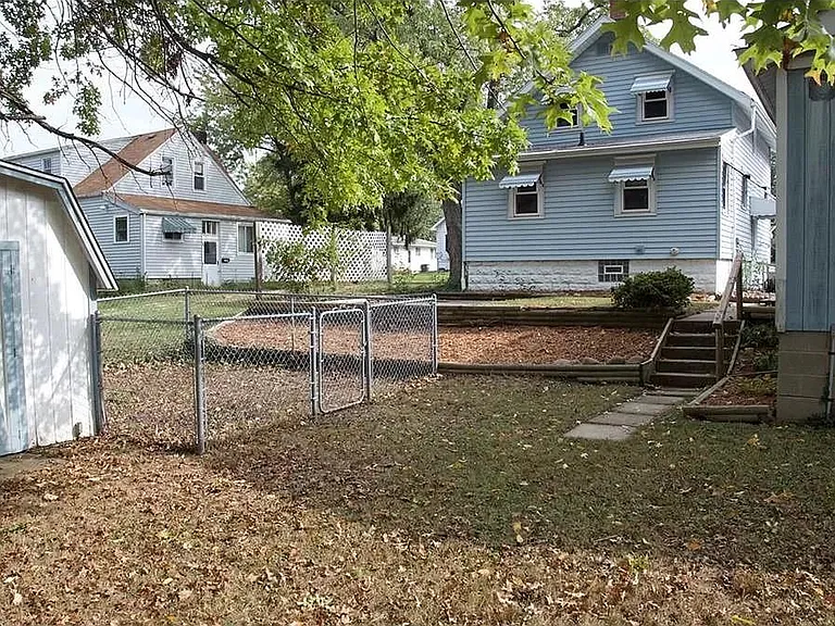 1442 Creighton Ave — Photo 3