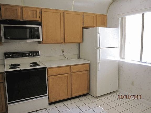 3rd image of 6221 Peregrine Ct