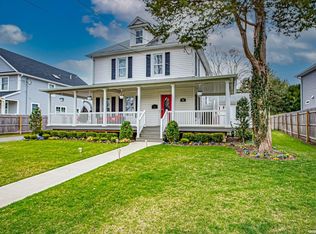 95 Carley Ave, Huntington, NY 11743
