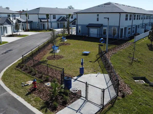 Lake Tavares Townhomes