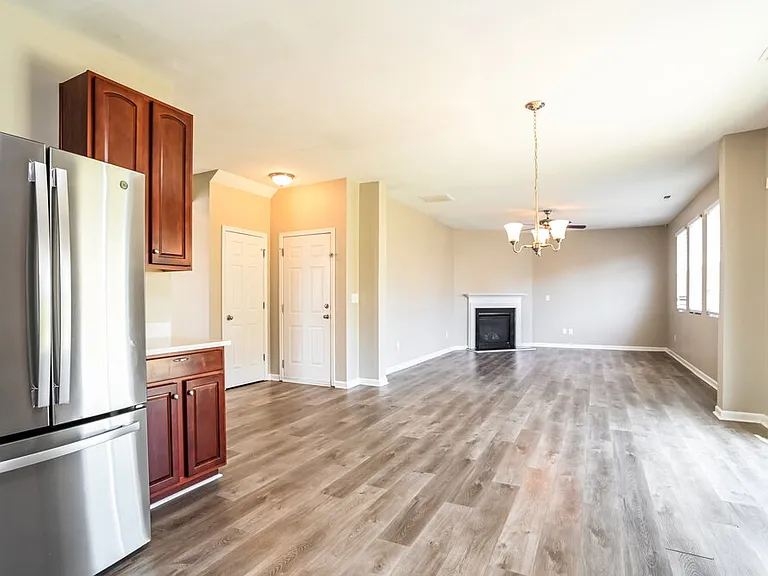 1016 Yellow Bee Rd — Photo 9