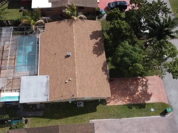 6341 SW 35th Pl, Miramar, FL 33023