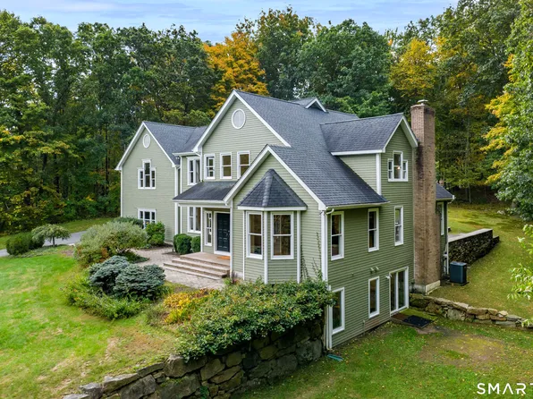 35 Christian Lane, Brookfield, CT 06804