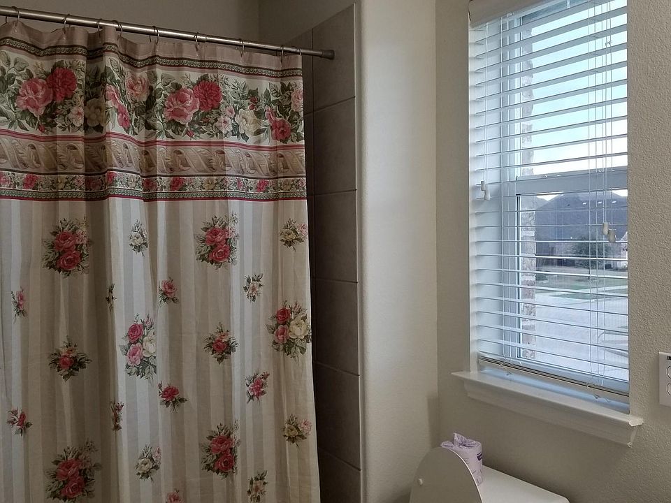 2nd image of 6109 Myrtle Ln