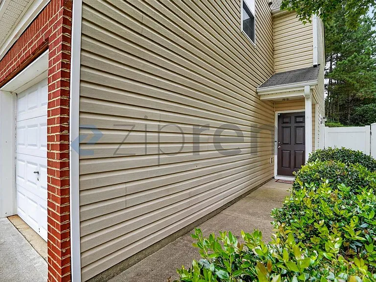100 Oak Grove Pl — Photo 29