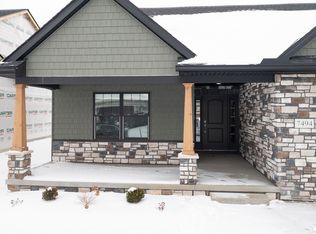 7494 Montri Dr, Temperance, MI 48182