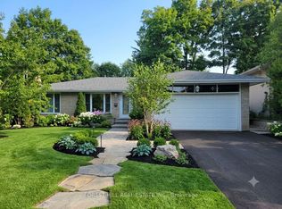 15 Restwell Cres, Toronto, ON M2K 2A1
