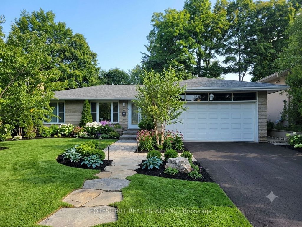 15 Restwell Cres, Toronto, ON - View 2