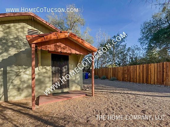 2nd image of 1509 E Blacklidge Dr #2