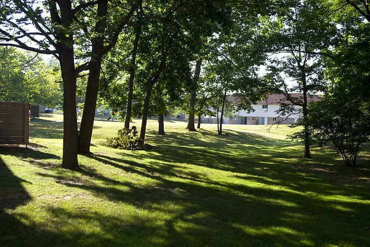 Countryside Townhouses of Auburn Hills — Photo 3