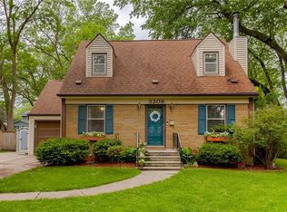 3208 45th St, Des Moines, IA 50310