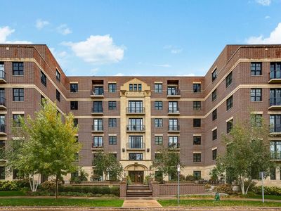 370 Marshall Ave, Saint Paul, MN, 55102