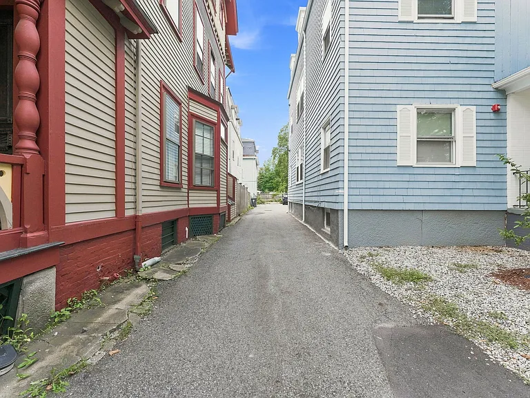 85 Parade St #3 — Photo 28