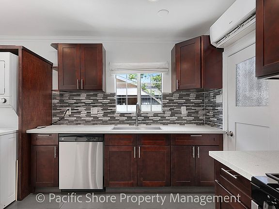 5th image of 2219 S Redondo Blvd #2219