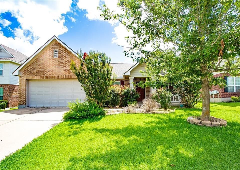 1st image of 142 Justin Leonard Dr