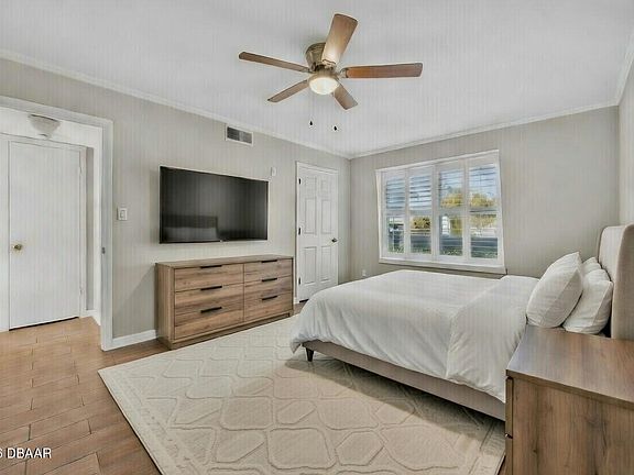 5th image of 200 Saint Andrews Blvd APT 315