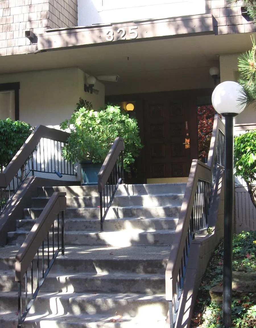 2 bed, 1400 sqft, $2,650 — Photo 3