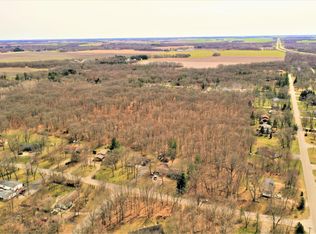 11370 Cumberland Rd, Demotte, IN 46310