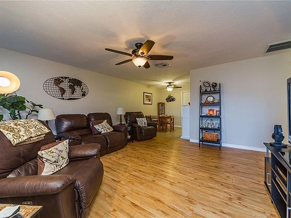 5th image of 2638 Highlands Blvd APT A