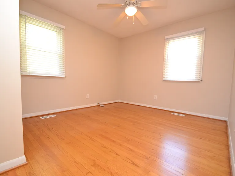 5133 Lundy Dr — Photo 19