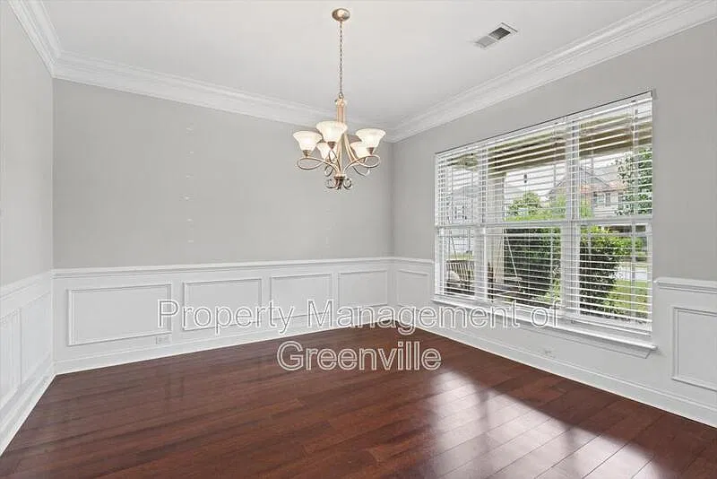 4 bed, 3.0 bath, 2583 sqft, $2,595 — Photo 4
