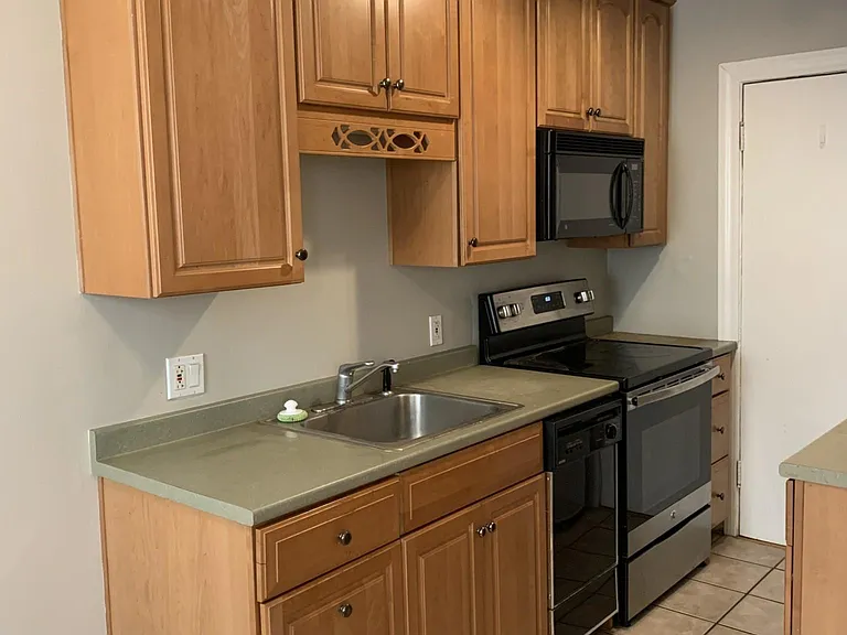 66 Queensberry St #115 — Photo 16
