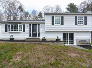 4 Lake George Rd, Wales, MA 01081
