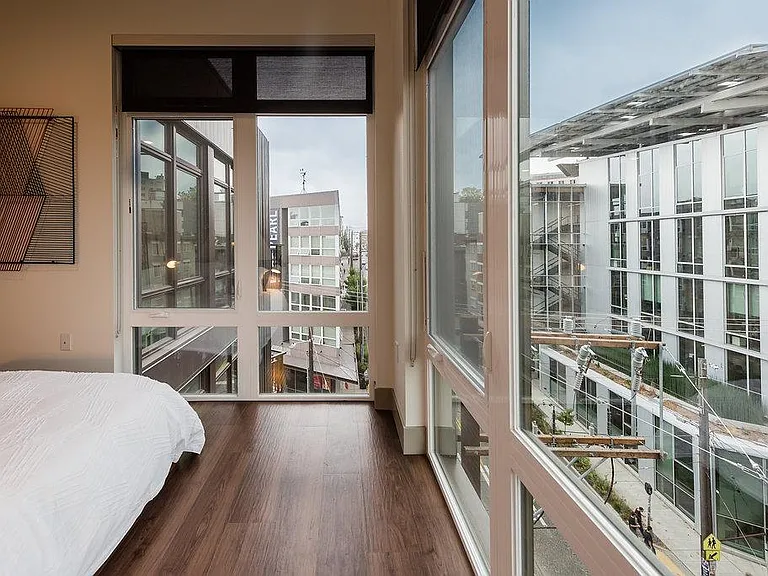 Broadcast Apartments — Photo 21