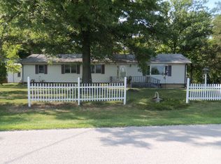 22061 Gares Rd, Defiance, OH 43512