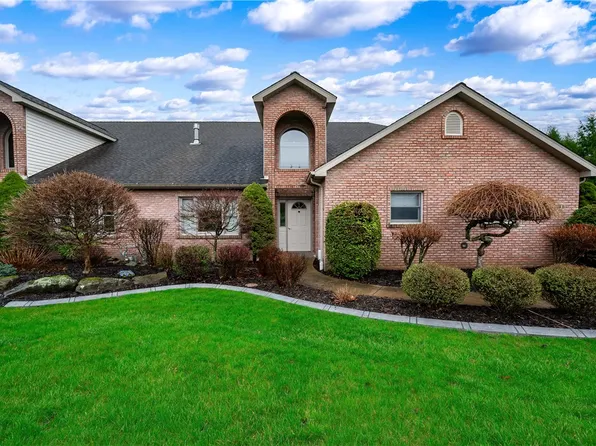 120 Blossom Dr #B, Butler, PA 16001