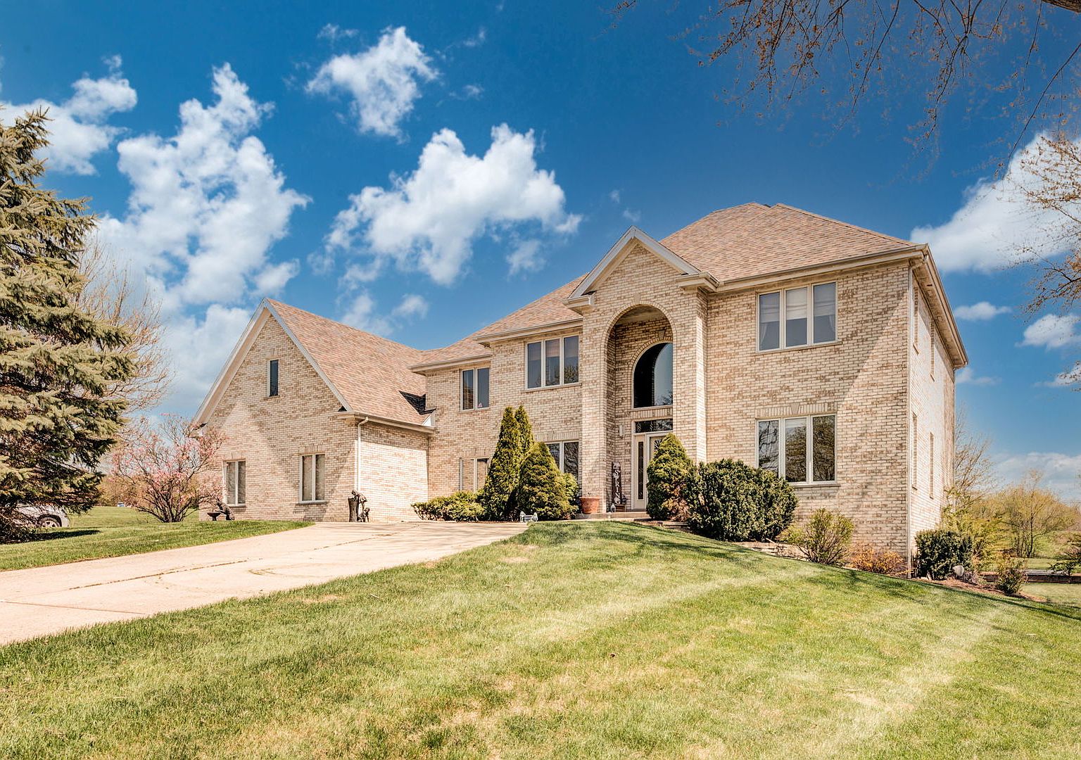 169 Sycamore Dr, Hawthorn Woods, IL 60047 Zillow